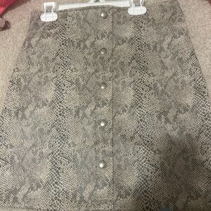 Potter's Pot Neutral Snake-Print Button Front Mini Skirt